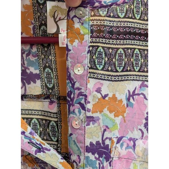 Women's pretty printed tunic top w/mother of pearl buttons by Fig and Flowers, L - Picture 3 of 8